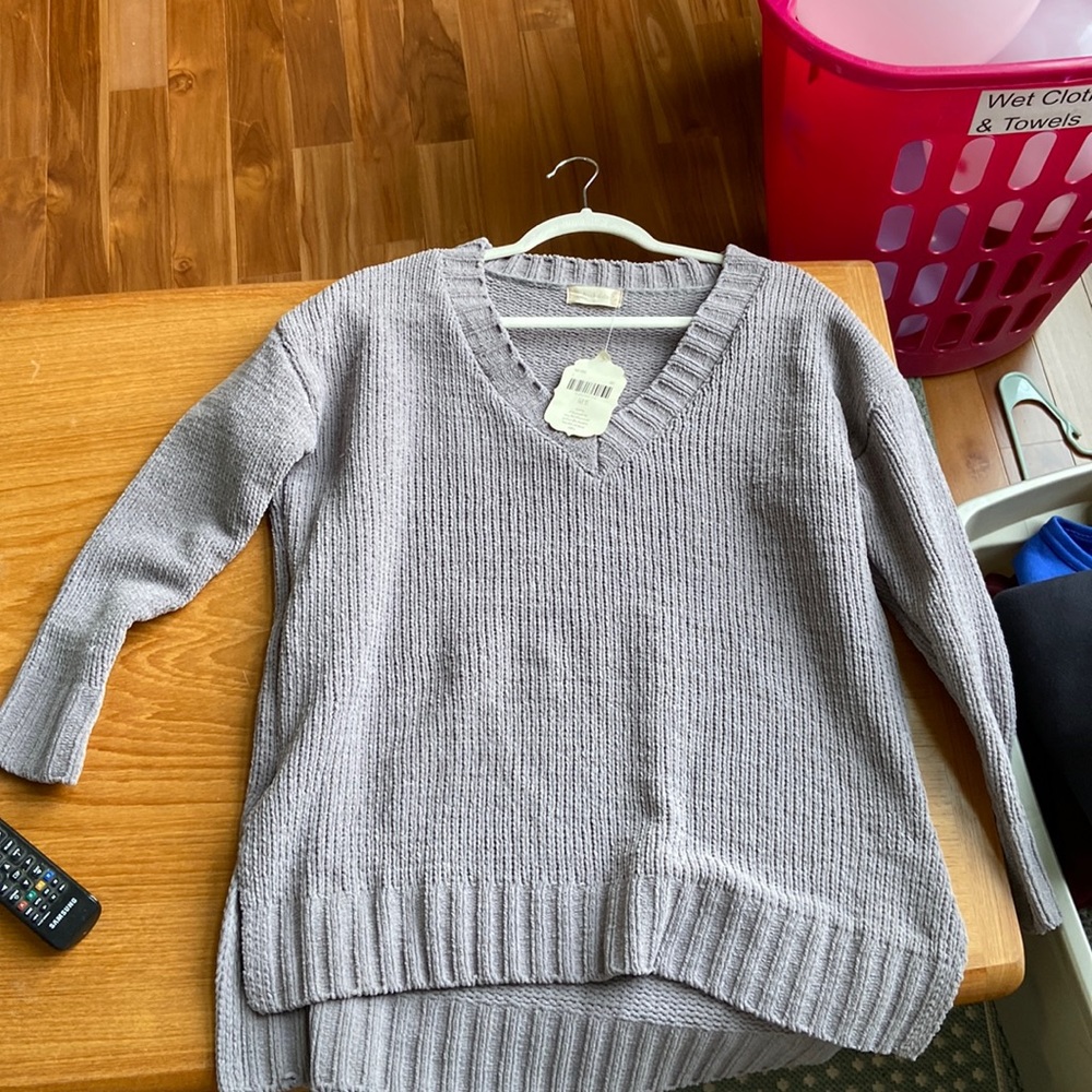 Altar’s State Sweater